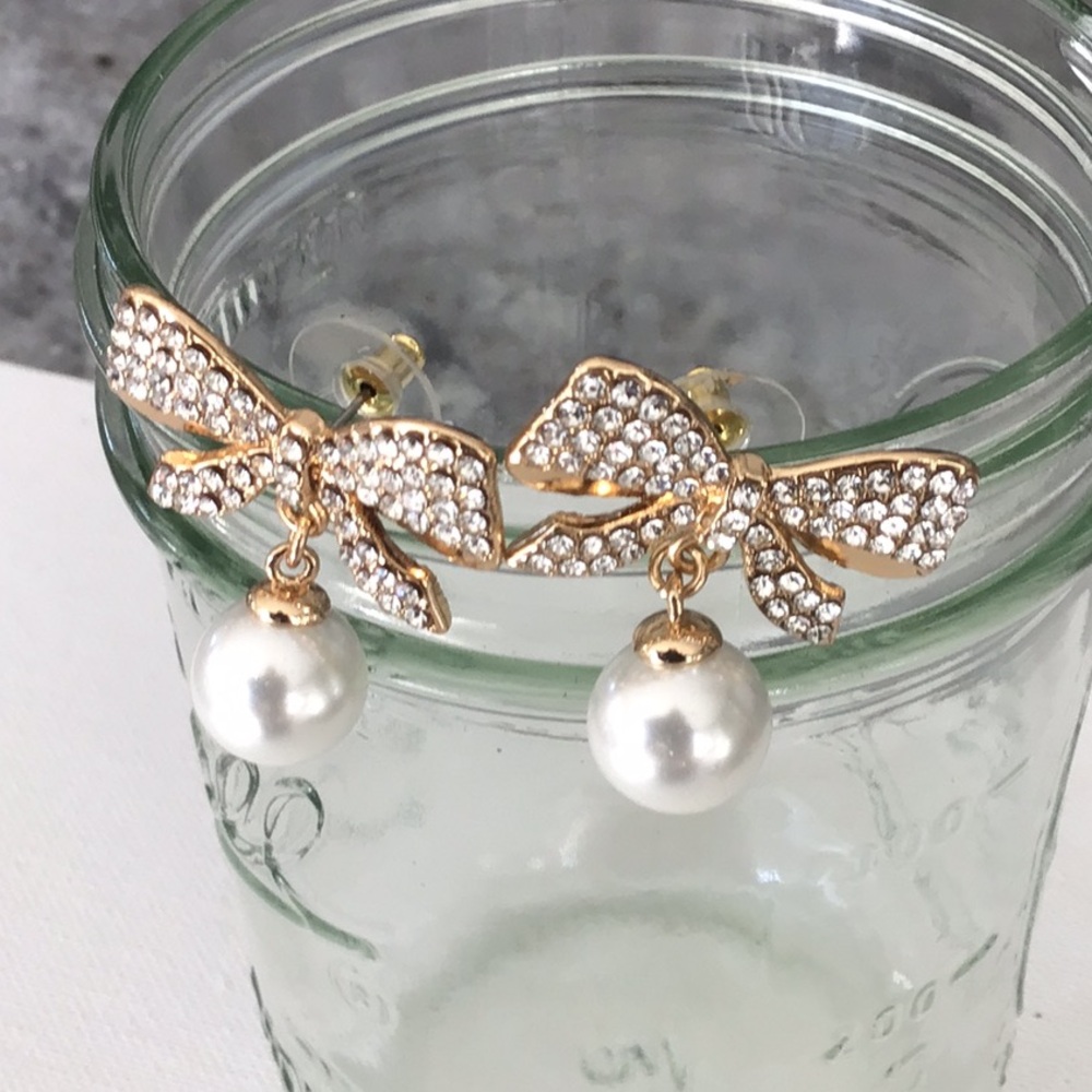Gold Bow Earrings with Pearl Drop - Picture 4 of 6